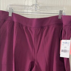 Scrub pants
Color: wine